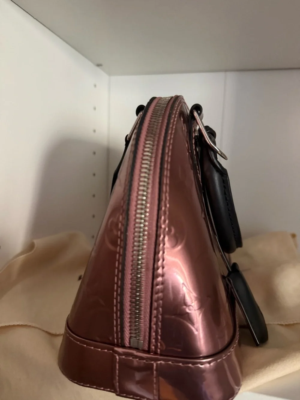 Louis Vuitton Alma BB Rose Cuivre Vernis - Picture 6 of 16